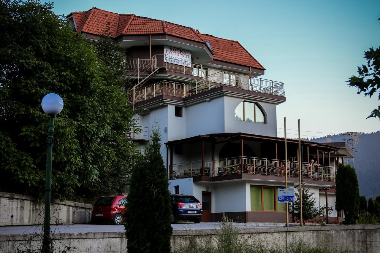 Семеен Хотел Кристал Smolyan Exterior photo